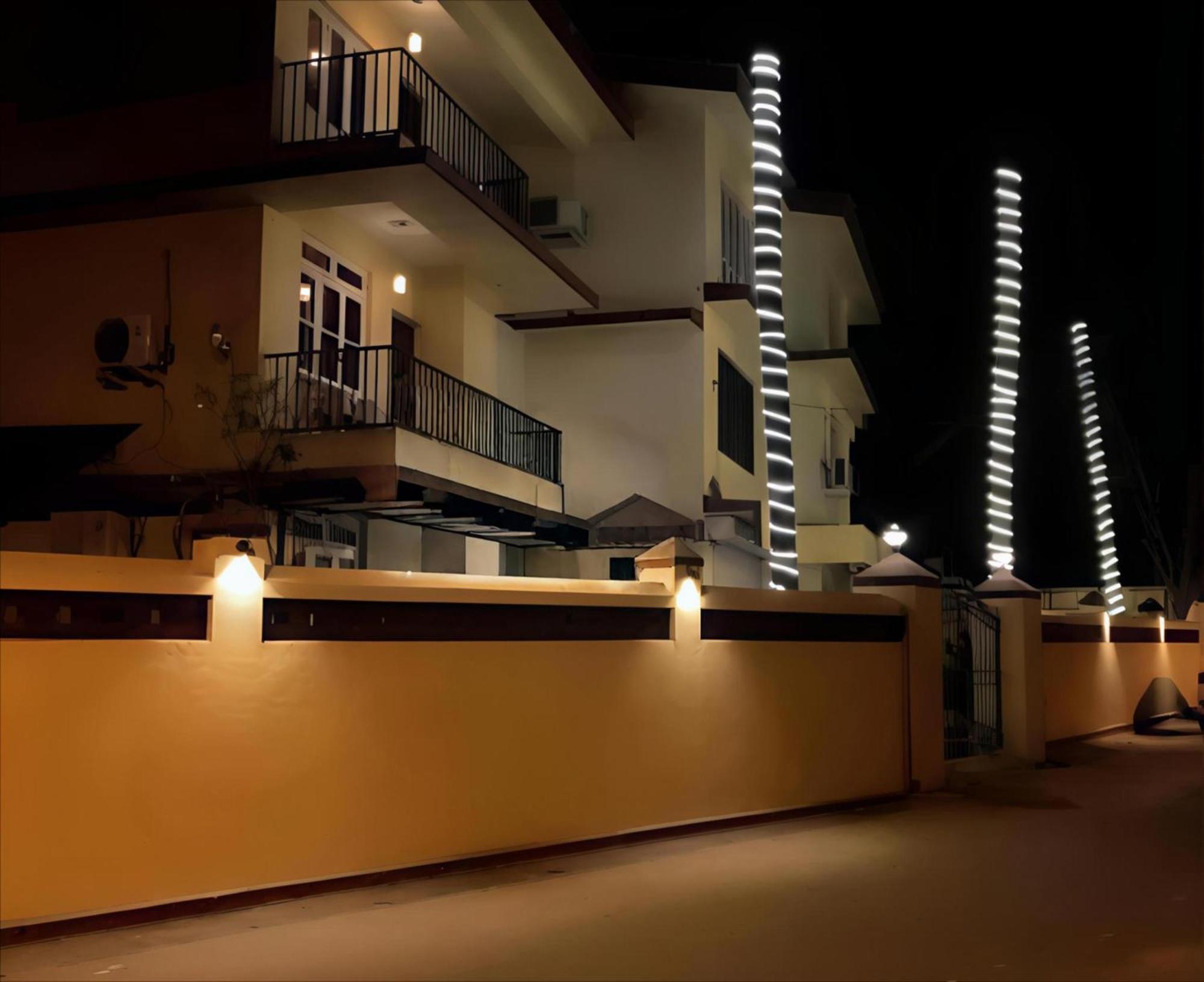 Ocean Walk Apartments 2Bhk Calangute Exteriör bild